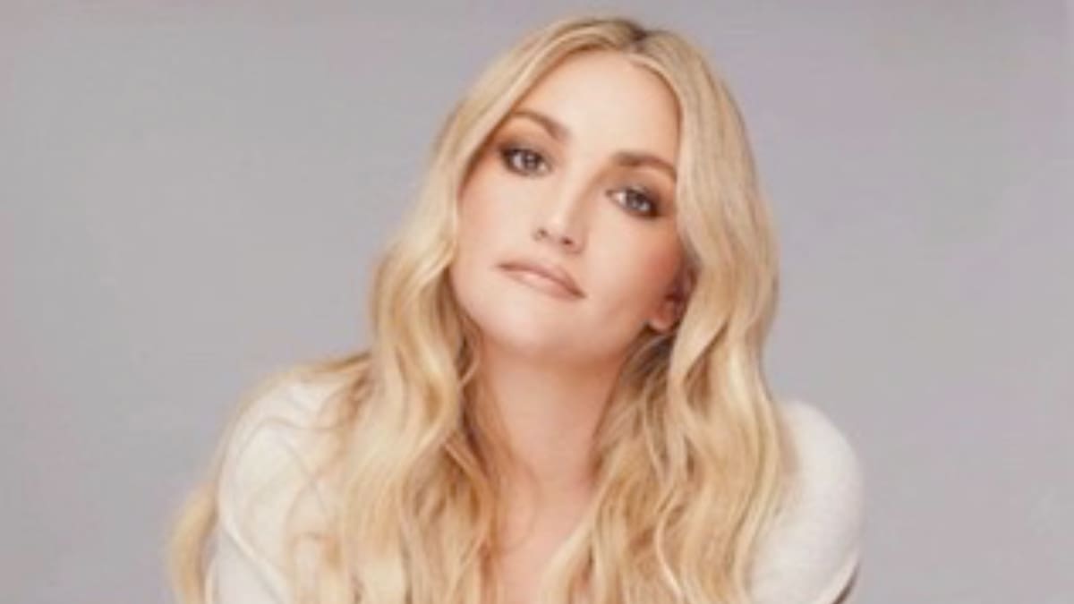 La hermana de Britney Spears cambia título de su biografía a “cosas que debería haber dicho"