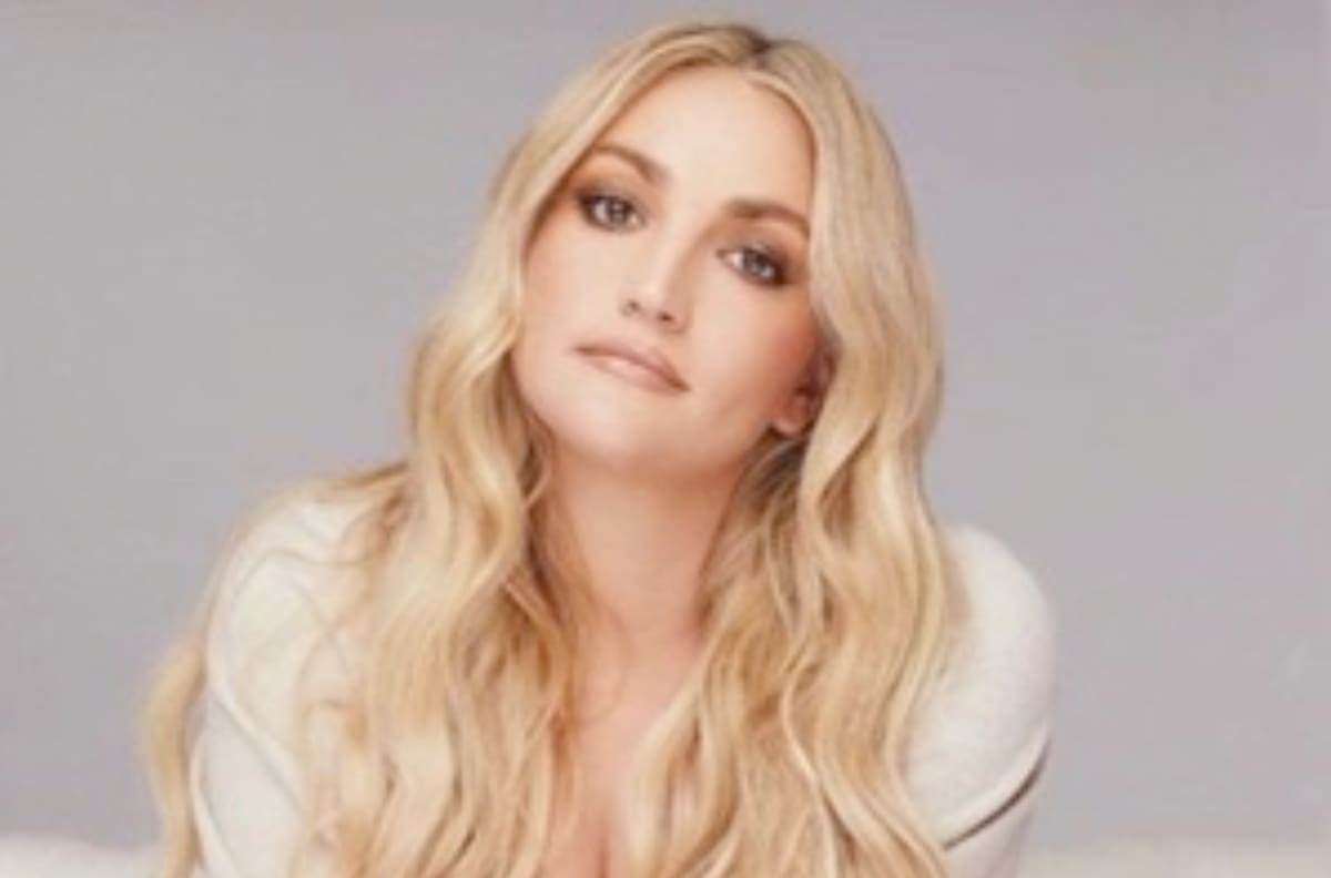 La hermana de Britney Spears cambia título de su biografía a “cosas que debería haber dicho"