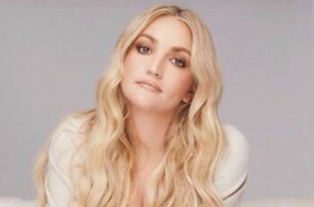 La hermana de Britney Spears cambia título de su biografía a “cosas que debería haber dicho"