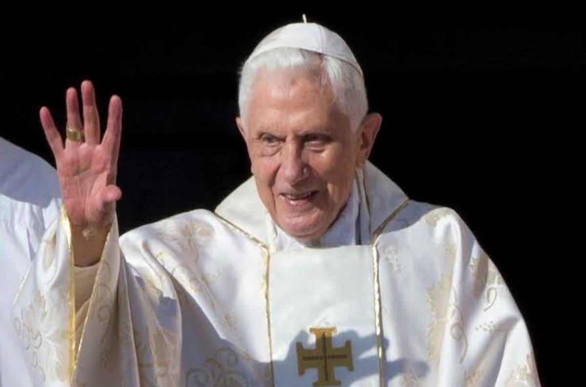 Desmienten muerte de Benedicto XVI