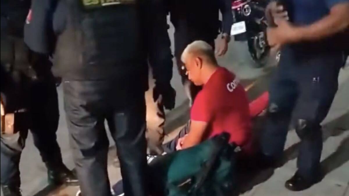 VIDEO | Detienen a histórico luchador mexicano por disturbios en la vía pública