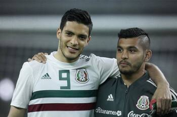 Para Fernando Quirarte sería un error llevar al Mundial de Qatar a Raúl Jiménez y 'Tecatito' Corona