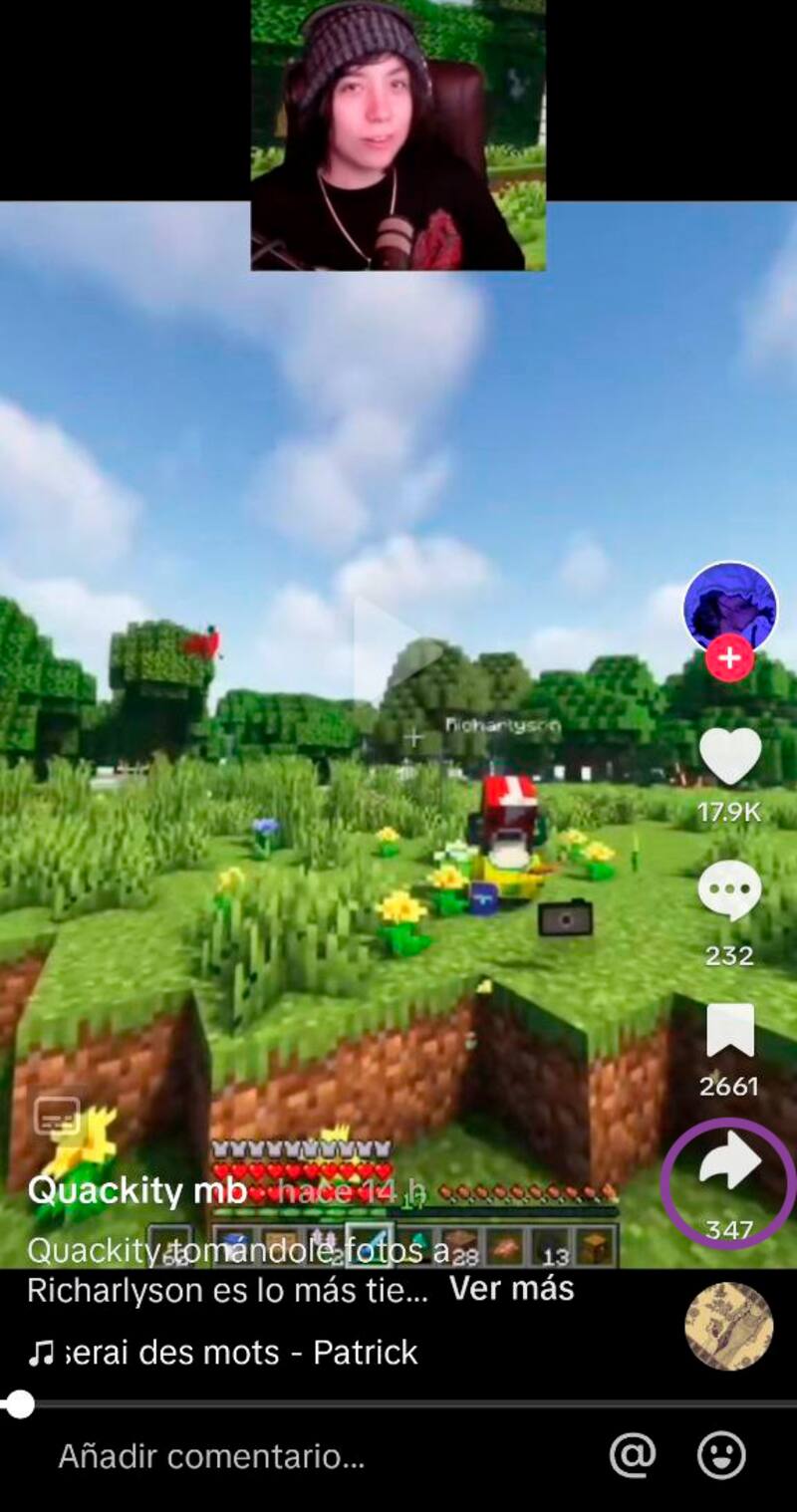 Si estás en la versión móvil, primero deberás presionar la flecha como si fueras a compartir tu video de TikTok. Créditos: Pantallazo TikTok.
