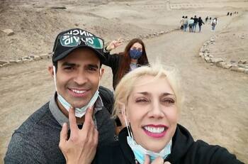 Cynthia Klitbo presume por todo lo alto su amor con Juan Vidal