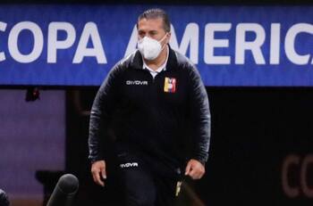 Técnico de Venezuela renuncia luego de un año sin sueldo