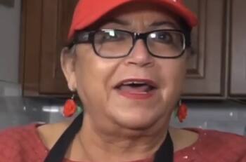 Doña Rosa, mamá de Jenni Rivera es tundida en redes sociales al exhibir a su hermano en calzones