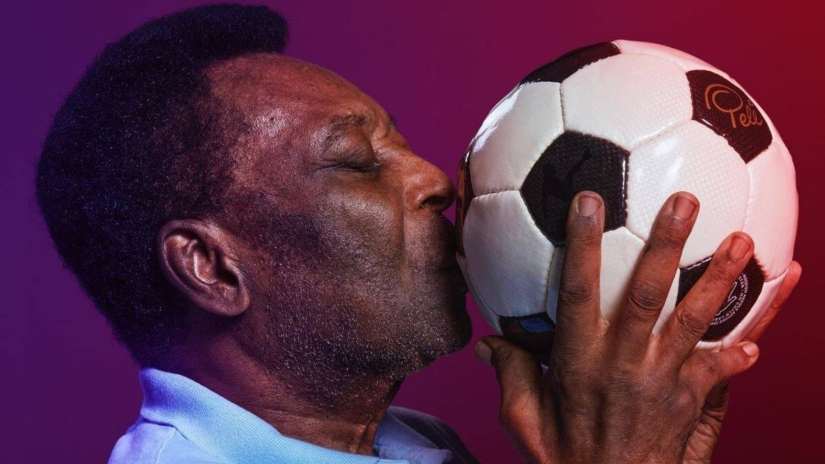 Pelé ya está estable, después de ingresar a cuidados intensivos