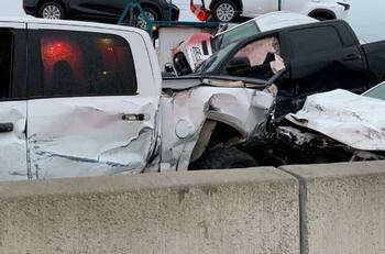 Gigantesca colisión múltiple en Texas terminó con cerca de 100 vehículos involucrados y 5 fallecidos