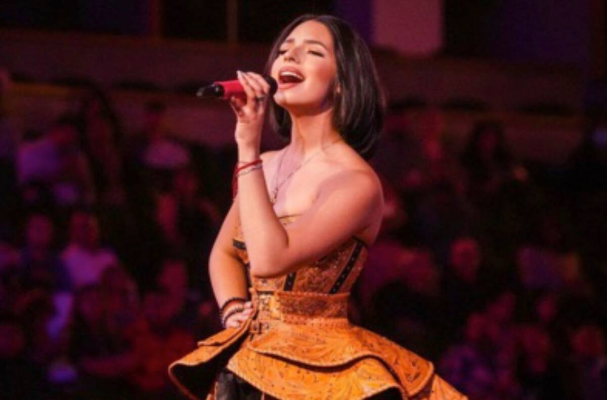 ¿Ángela Aguilar utiliza playback? Sorprende cantando a capella