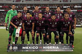 México golea 4-0 a Nigeria previo a la Copa Oro