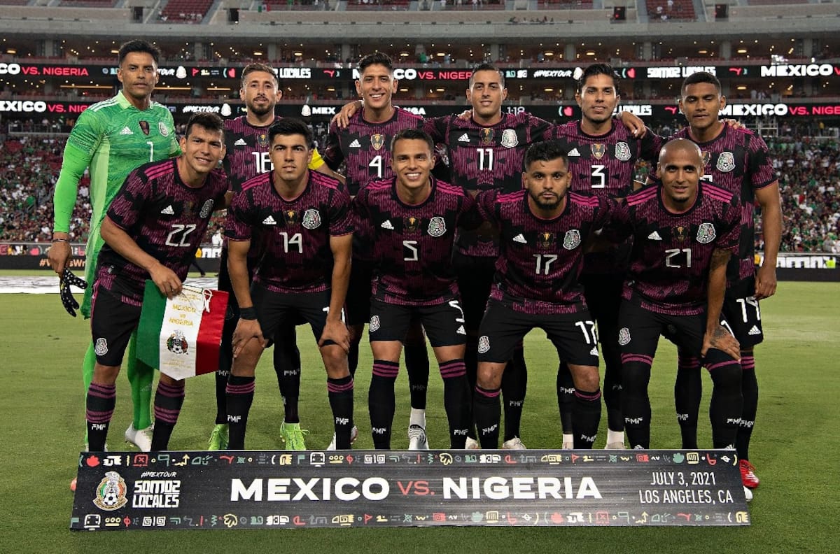 México golea 4-0 a Nigeria previo a la Copa Oro