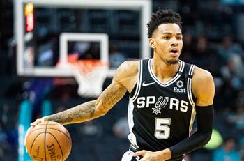 Dejounte Murray lideró sorpresa de Spurs ante Warriors