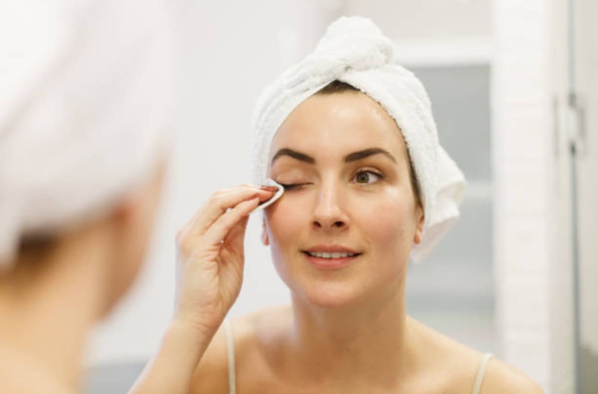 Belleza: Esto ocurre con tu piel cuando no te desmaquillas