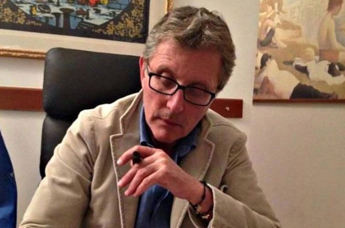 Ginecólogo ofrecía sexo como terapia contra el papiloma y lo arrestan