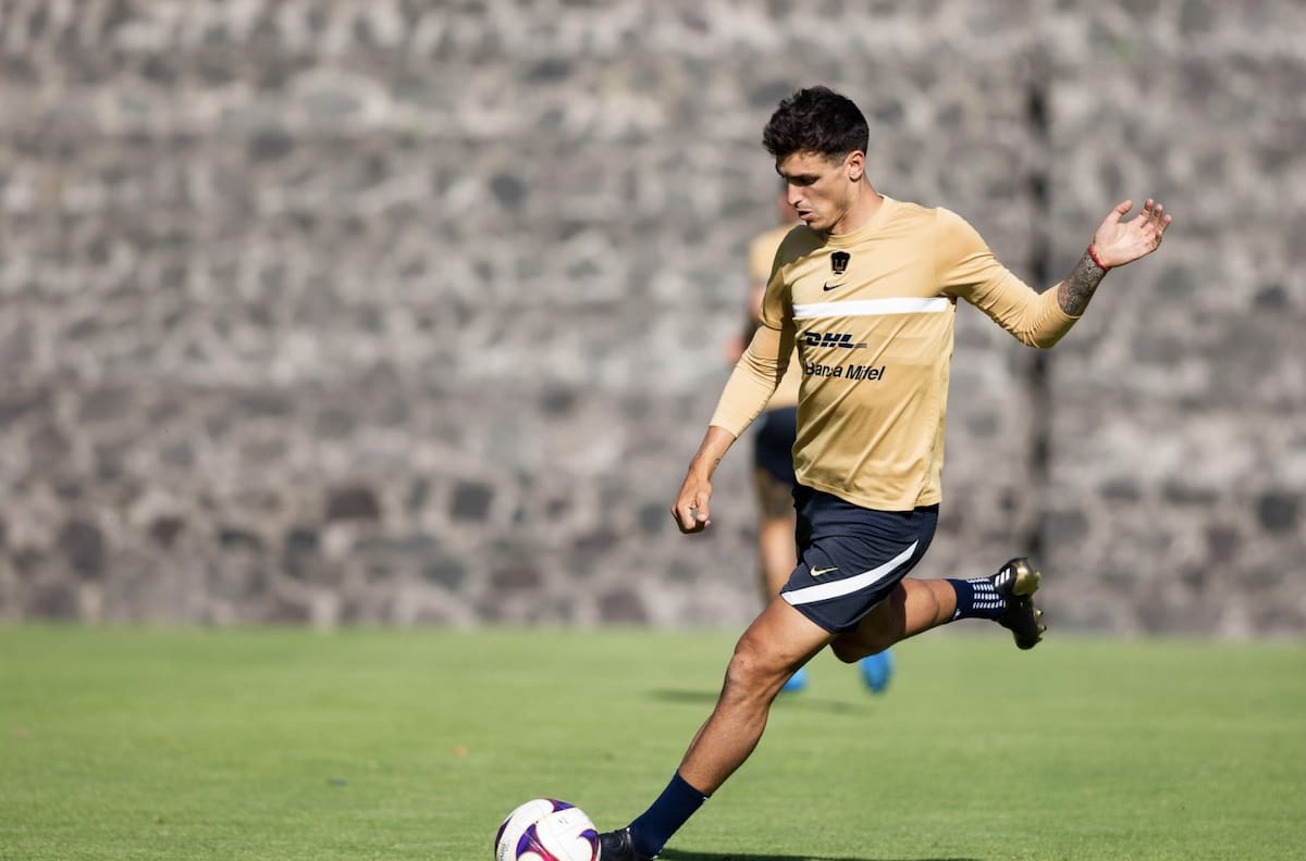 Juan Dinenno marca cada dos partidos desde que llegó a Pumas