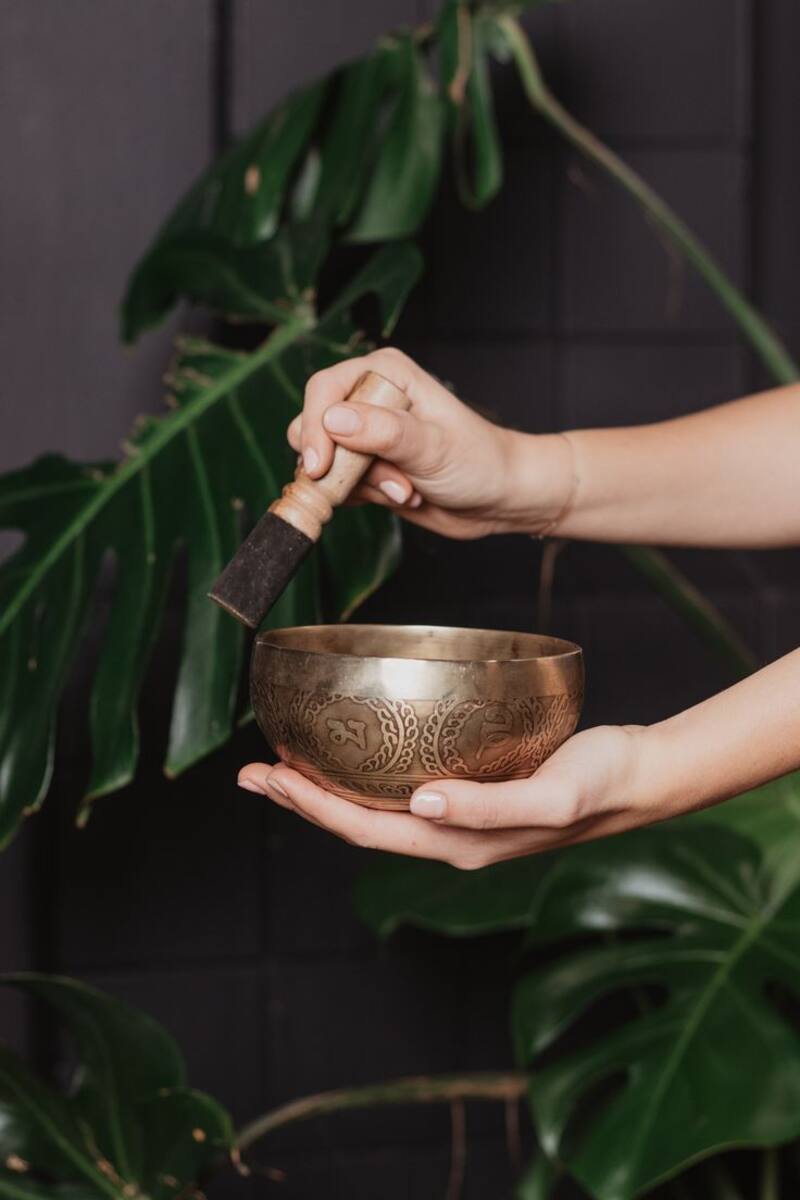 Tiene gran variedad de beneficios, entre ellos reduce los signos de dolor