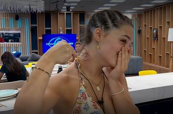 “Lo vi en TikTok”: La curiosa técnica de Alessia Traverso para eliminar el chupón que le hizo Raimundo Cerda en “Gran Hermano” Chile