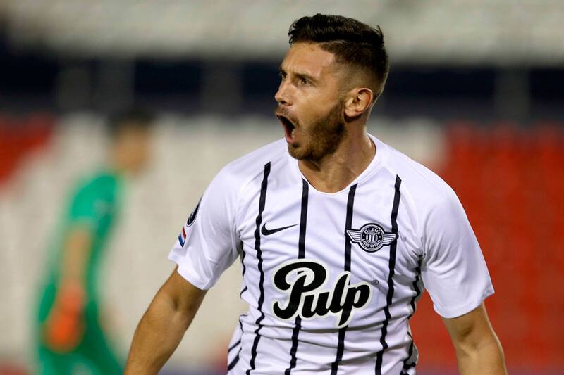 El delantero argentino fue campeón con Libertad en Paraguay.