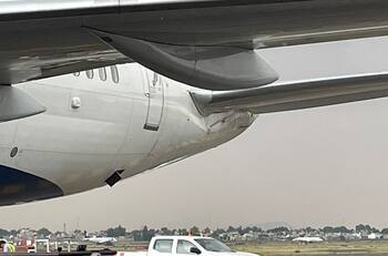 Chocan dos aeronaves en el AICM