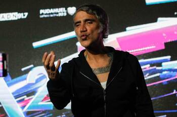 “Me ganó la emoción”: Alejandro Fernández aclara su polémico episodio tras ser acusado de cantar ebrio