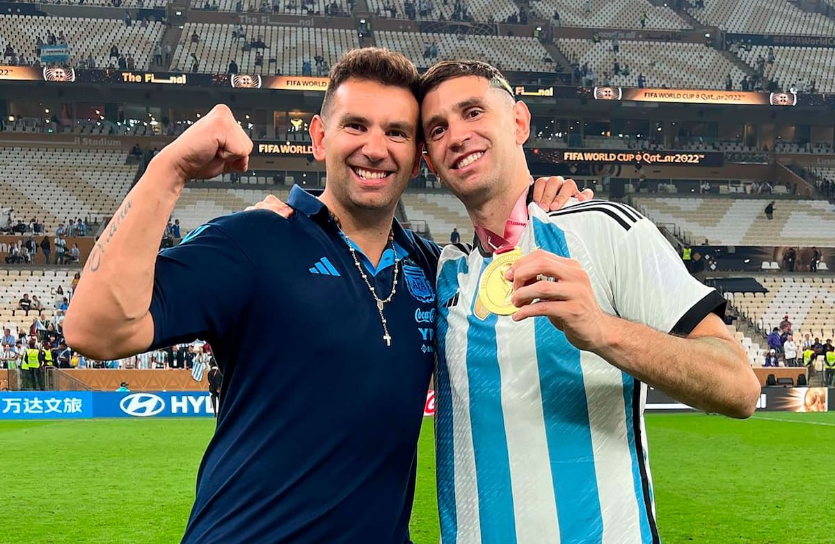 Alejandro Martínez y Dibu Martínez juntos en la final del Mundial Qatar 2022