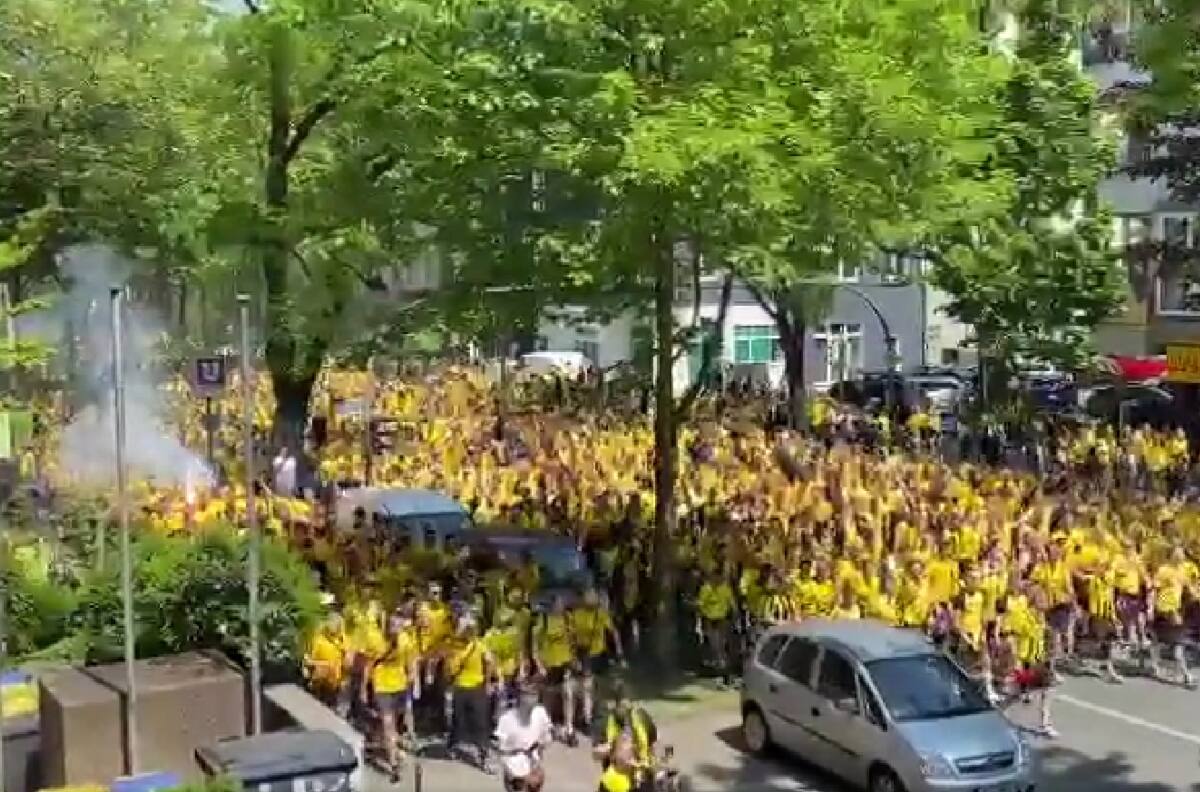 VIDEO | Quieren el título después de 11 años: hinchas del Borussia Dortmund llegaron en masa al Signal Iduna Park