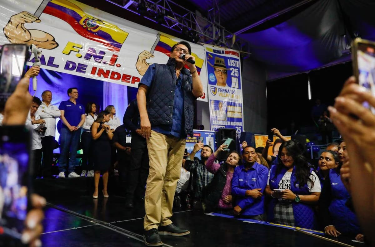 VIDEO: Captan momento exacto en que es asesinado candidato a la presidencia de Ecuador