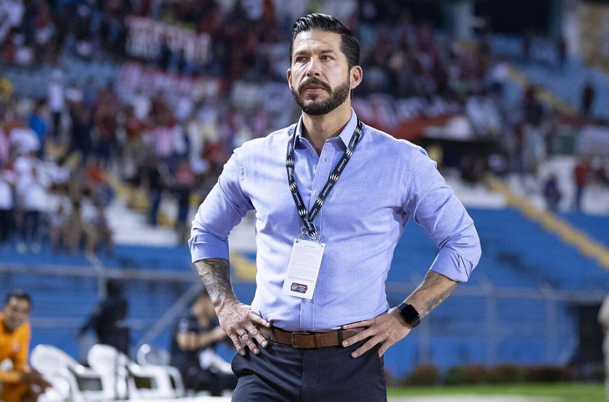Candidato para reemplazar a Benjamín Mora en Atlas fue visto en el Estadio Jalisco
