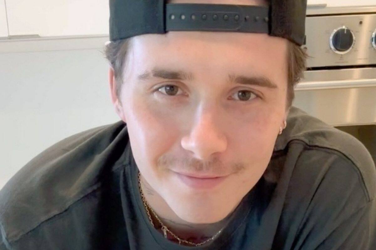 El hijo de Victoria y David Beckham ha causado controversia por su forma de cocinar. - Créditos: Instagram