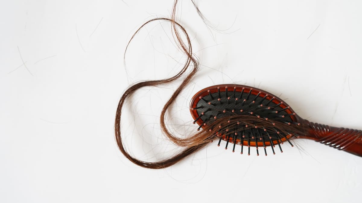 ¿Estás perdiendo mucho cabello? Esta podría ser la razón