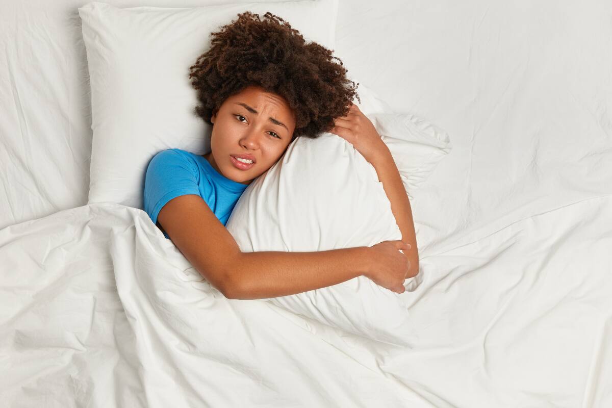 Es muy común que en la noche te despierten estos espasmos dolorosos (Foto: Pexels).
