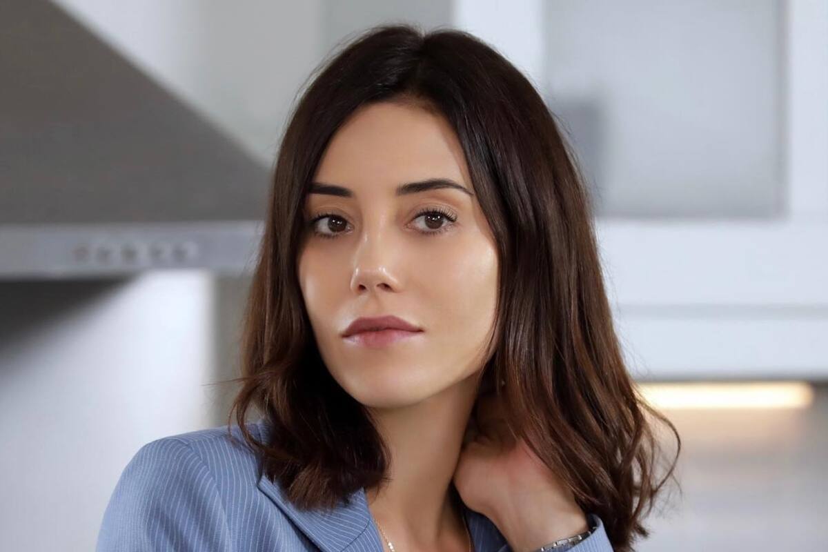 Cansu Dere no ha utilizado sus redes sociales en más de un mes / Créditos: Instagram