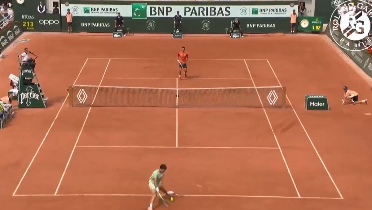 logró un punto fenomenal ante Novak Djokovic en Roland Garros.