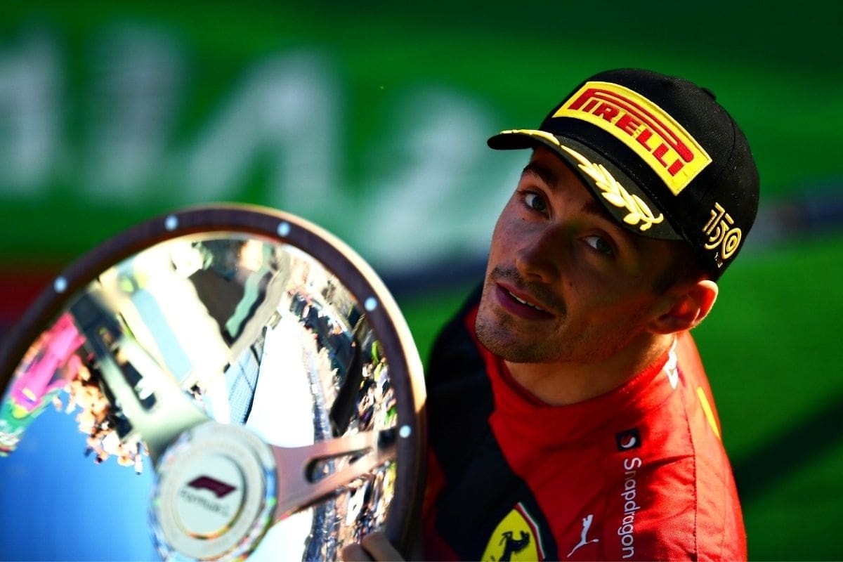 Charles Leclerc termina contrato con Ferrari en 2024.