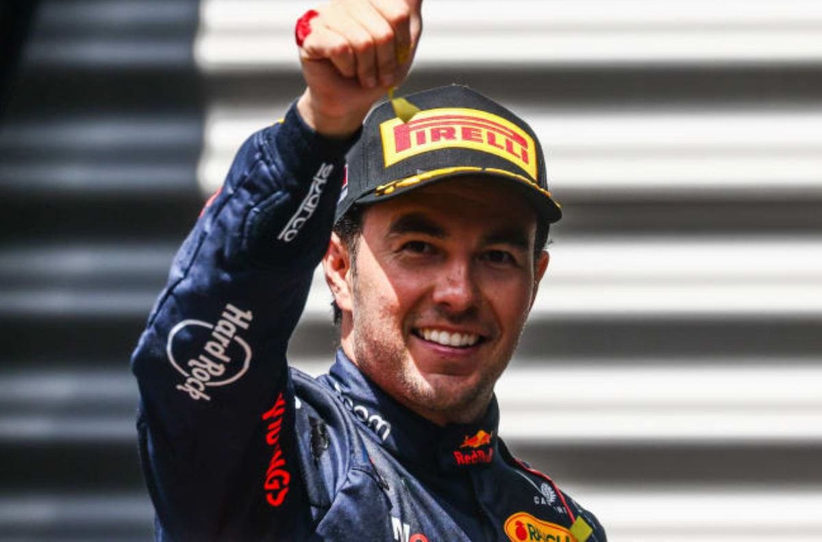 Experto en Fórmula 1 destapa la razón por la que Red Bull no despide a Checo Pérez