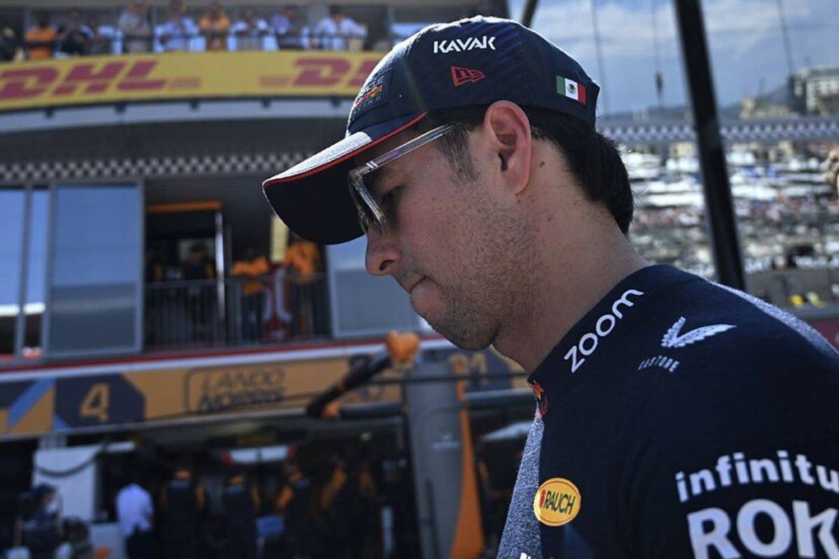 Checo Pérez tuvo un accidente en la Q1 del Gran Premio de Mónaco. (F1)