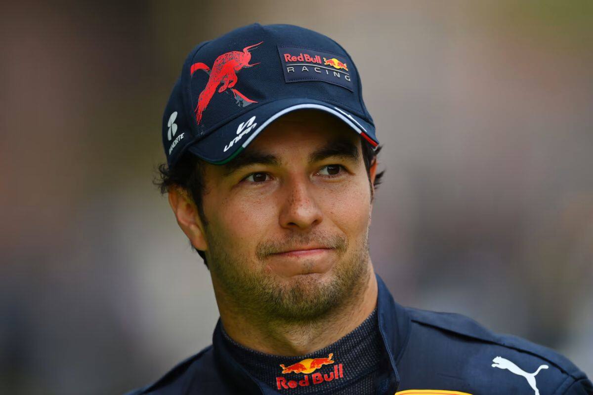 Checo Pérez termina contrato con Red Bull en 2024.
