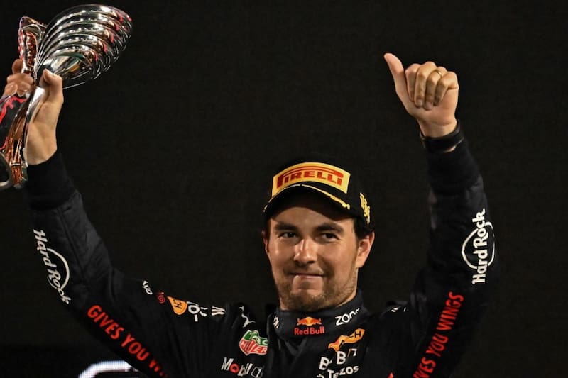 Un estudio reveló que Checo Pérez vale más que Max Verstappen.