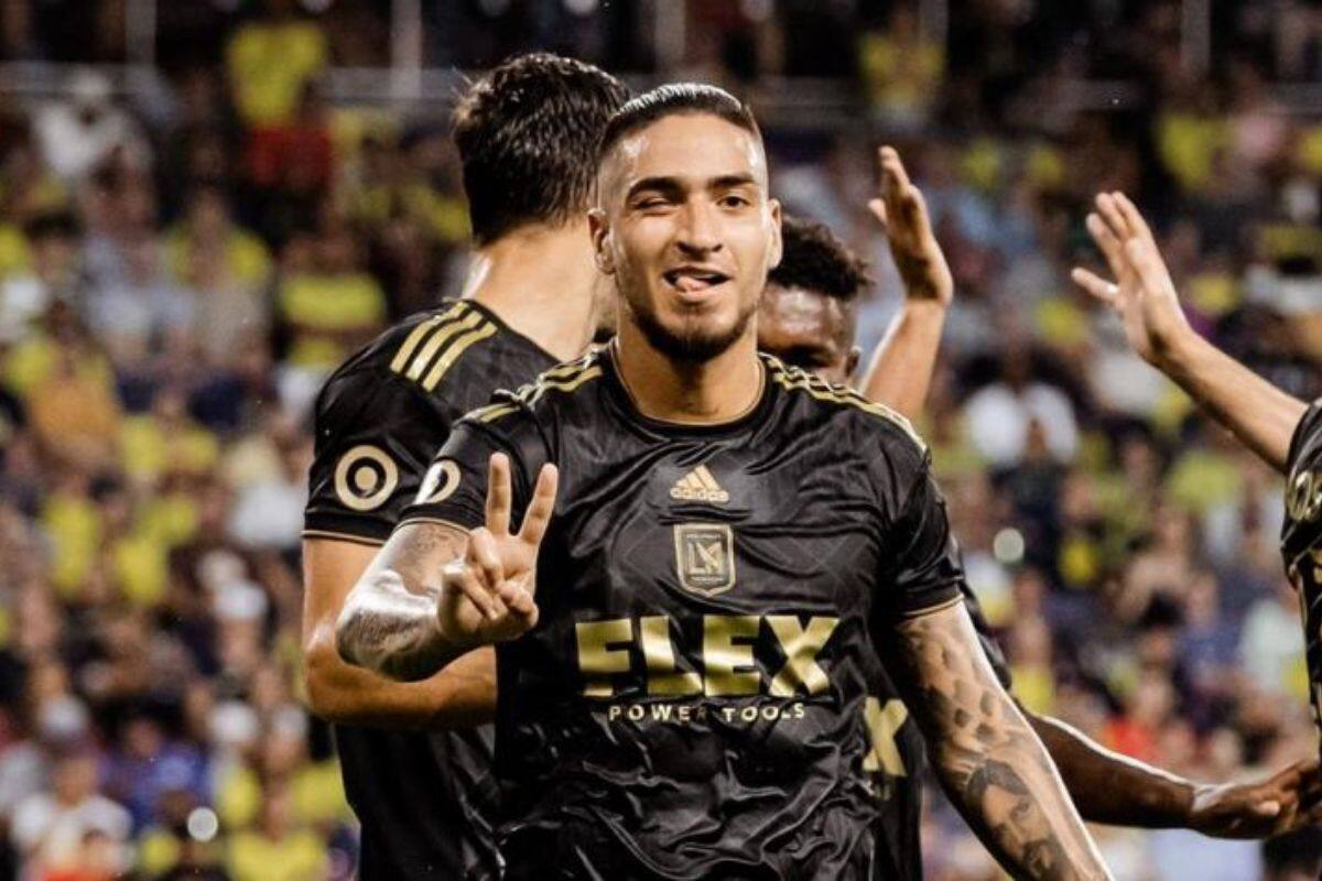 El colombiano llega a Pachuca para cubrir la baja de Nicolás Ibáñez