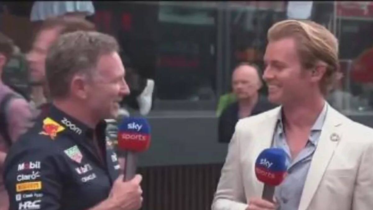 VIDEO | Christian Horner defiende a Checo Pérez de Nico Rosberg en plena entrevista