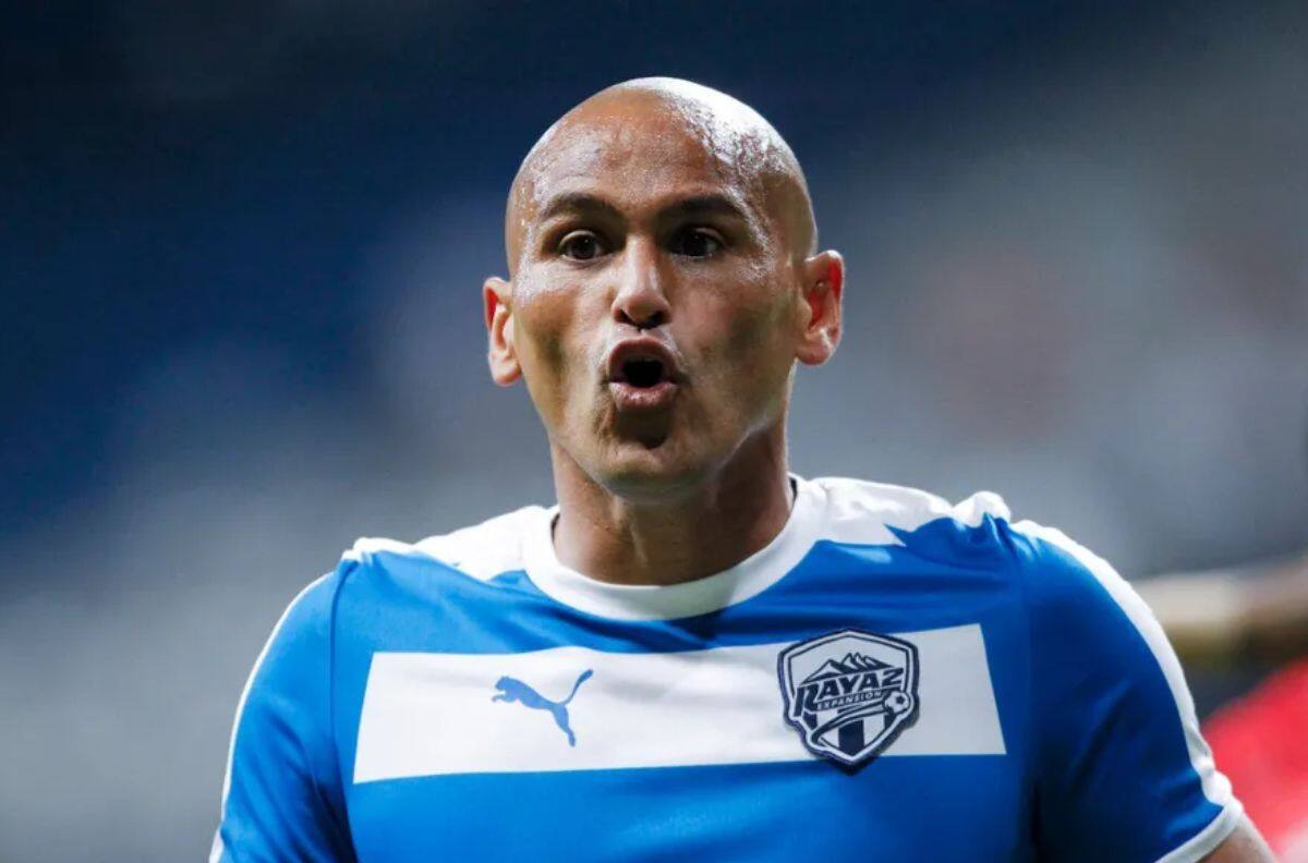 Desaparece el último equipo de Humberto ‘Chupete’ Suazo en México