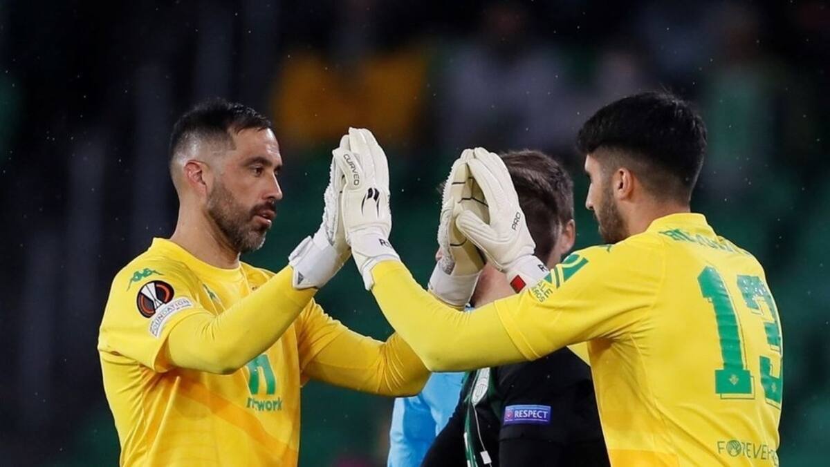 El meta luso ha ido desbancando de la titularidad a Claudio Bravo.