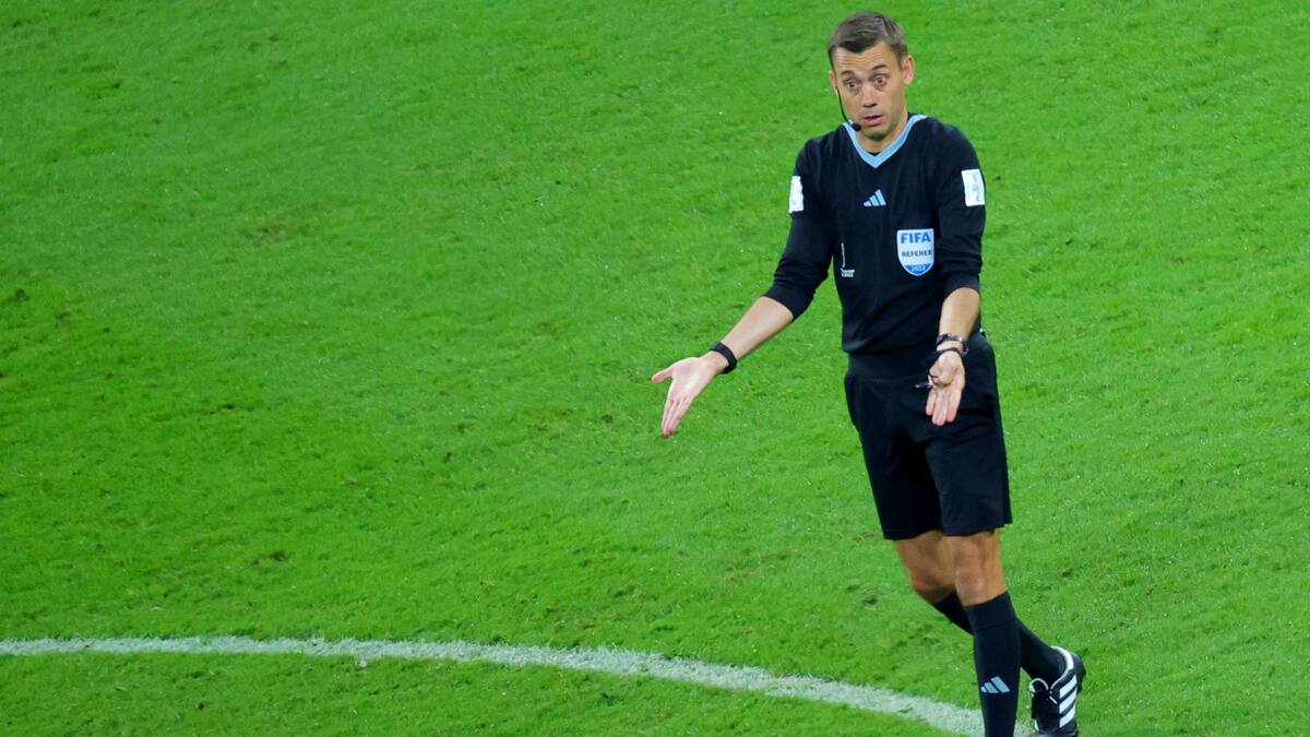 Le “robó” un gol a Alexis Sánchez y preocupa al Inter de Milán: el controvertido árbitro que definirá al primer finalista de Champions