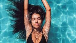 5 secretos para cuidar tu cabello al nadar y mantenerlo hidratado