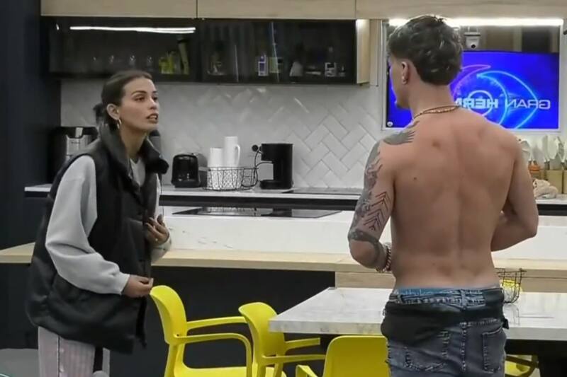 Constanza y Raimundo discuten en "Gran Hermano" Chile por votos del repechaje.