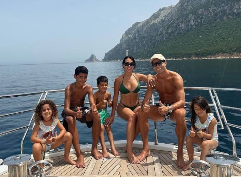 Cristiano Ronaldo disfruta de su familia en medio de los rumores de su separación. (Instagram).