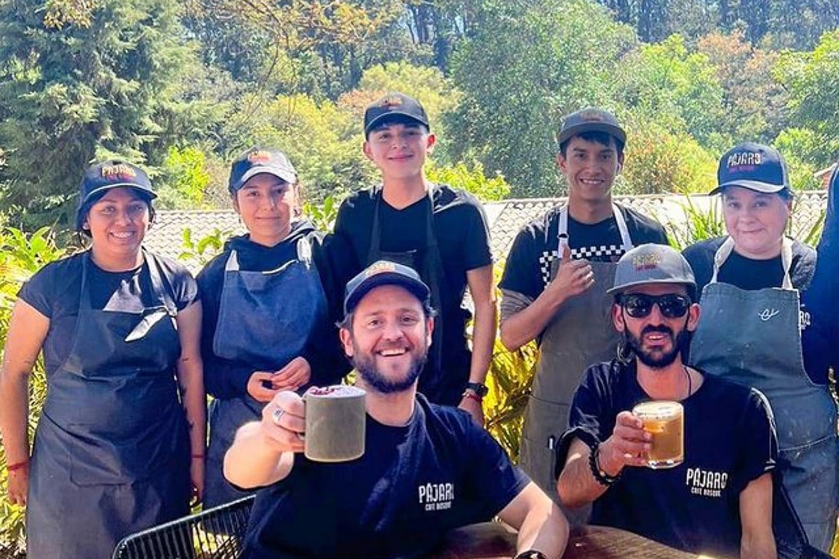 El cantante de RBD está a punto de celebrar el primer año del restaurante que abrió en medio del bosque.
