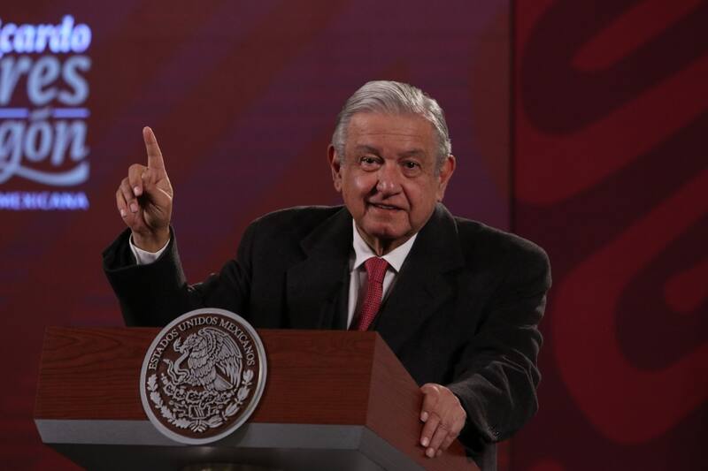 El Presidente Andrés Manuel López Obrador coreó "Agárrense de las manos" y se hizo viral.