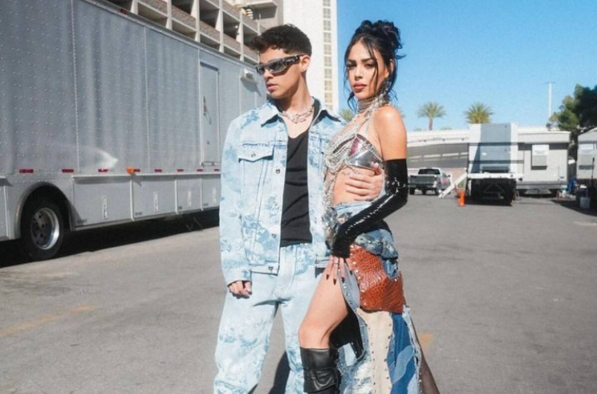Alex Hoyer reacciona a los rumores de matrimonio con Danna Paola