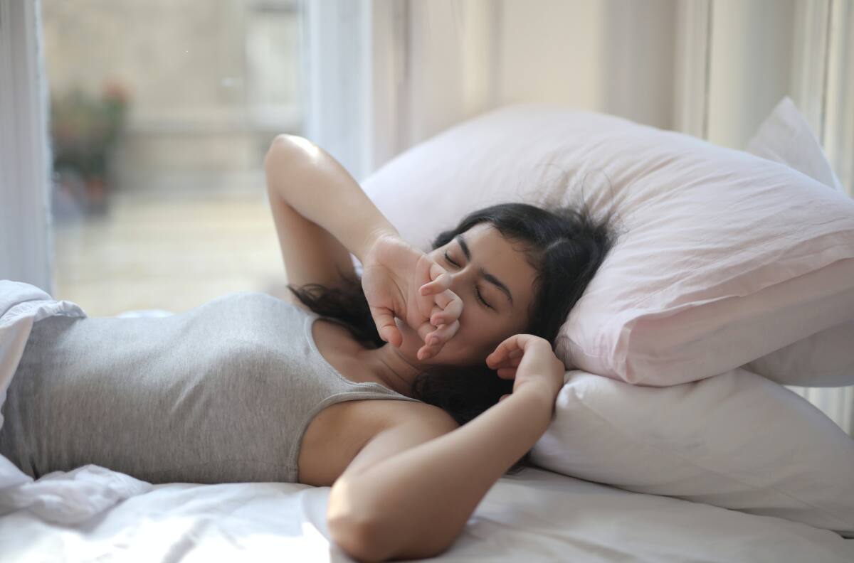 ¿Dormiste pero no descansaste? El problema podría ser la ventilación de tu cuarto